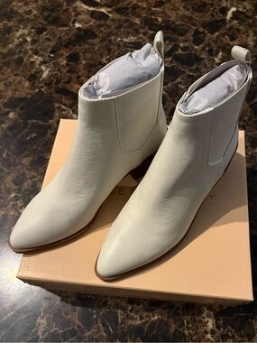 Chinese Laundry White Pointed Chelsea Ankle Boots